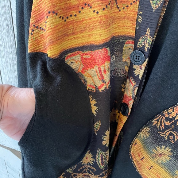 Boutique Button Down Top - Picture 4 of 8